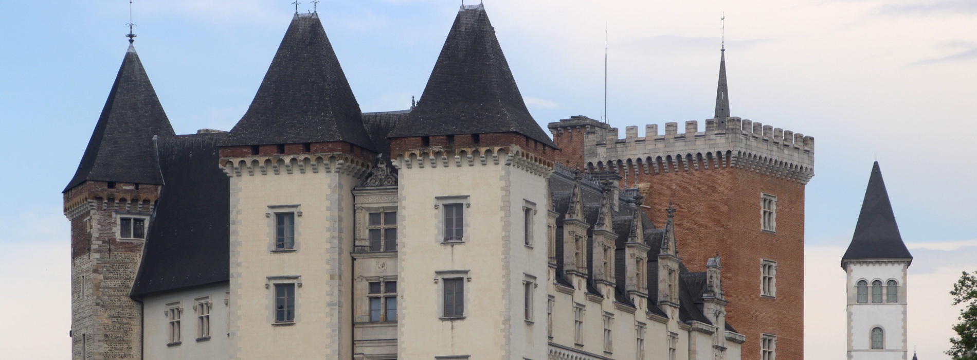 chateau pau